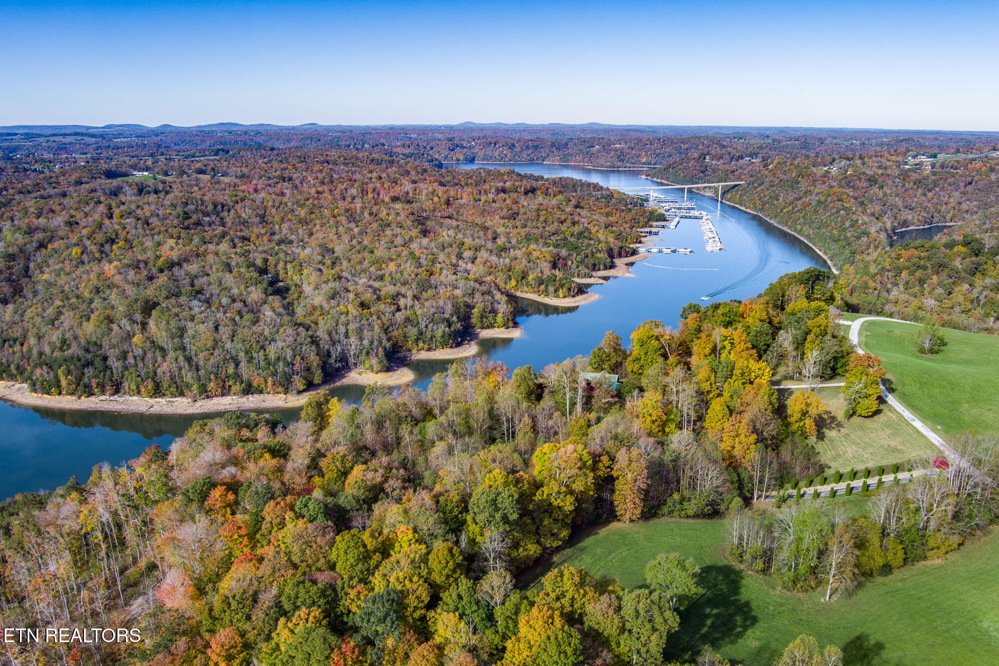 19 Amonett Circle Byrdstown TN 38549