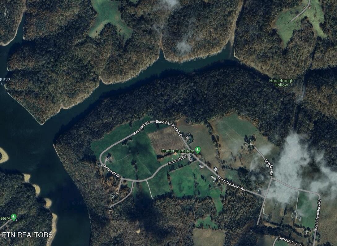 19 Amonett Circle Byrdstown TN 38549