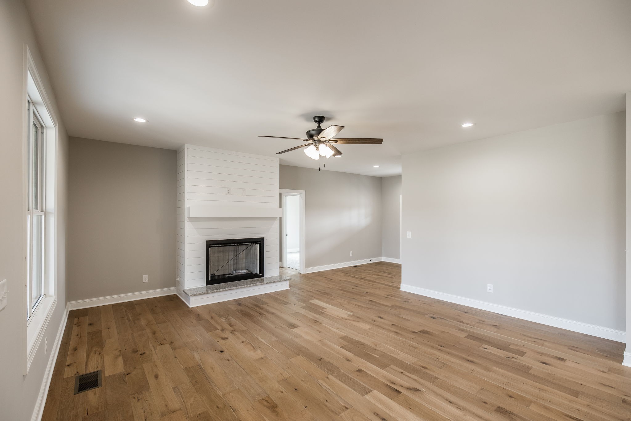159 S Ray Road Portland TN 37148