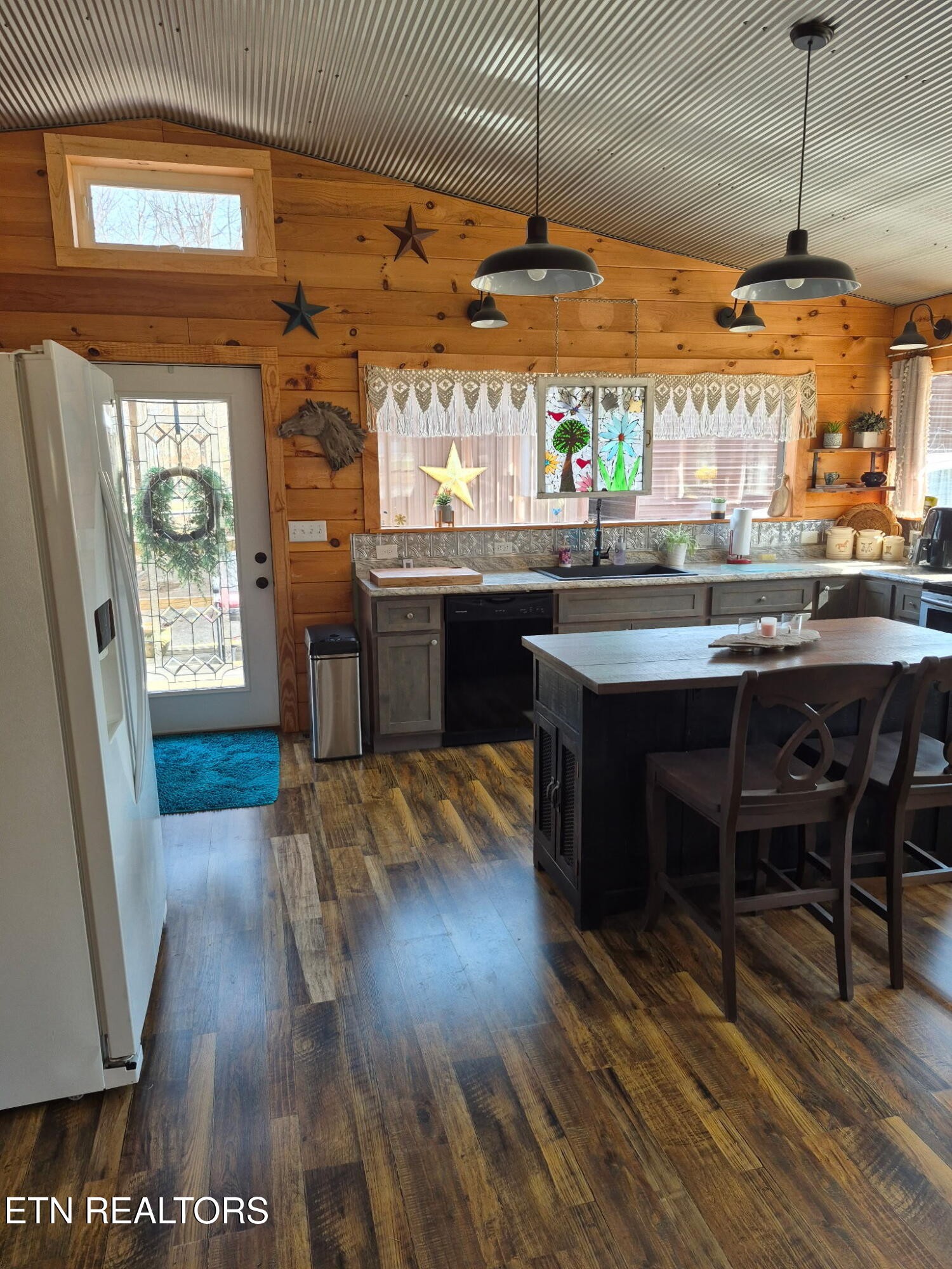 101 Ridgepoint Road Jamestown TN 38556