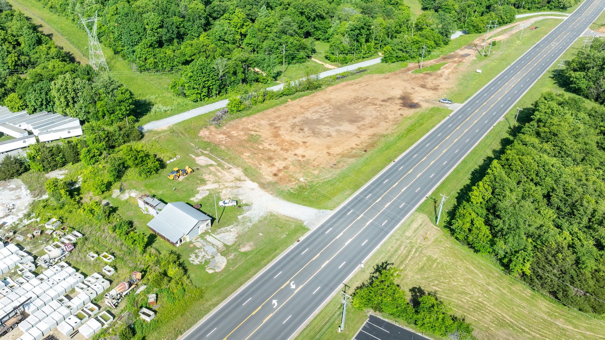 1094 New Highway 7 Columbia TN 38401