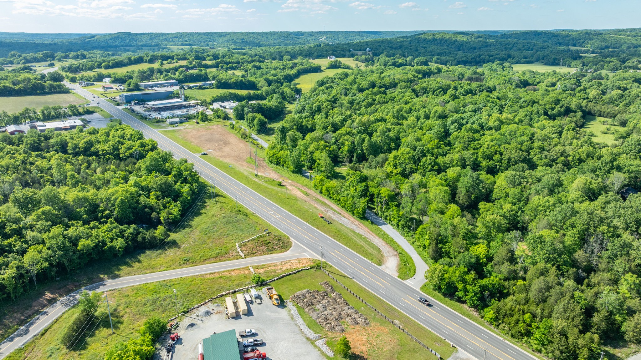 1094 New Highway 7 Columbia TN 38401