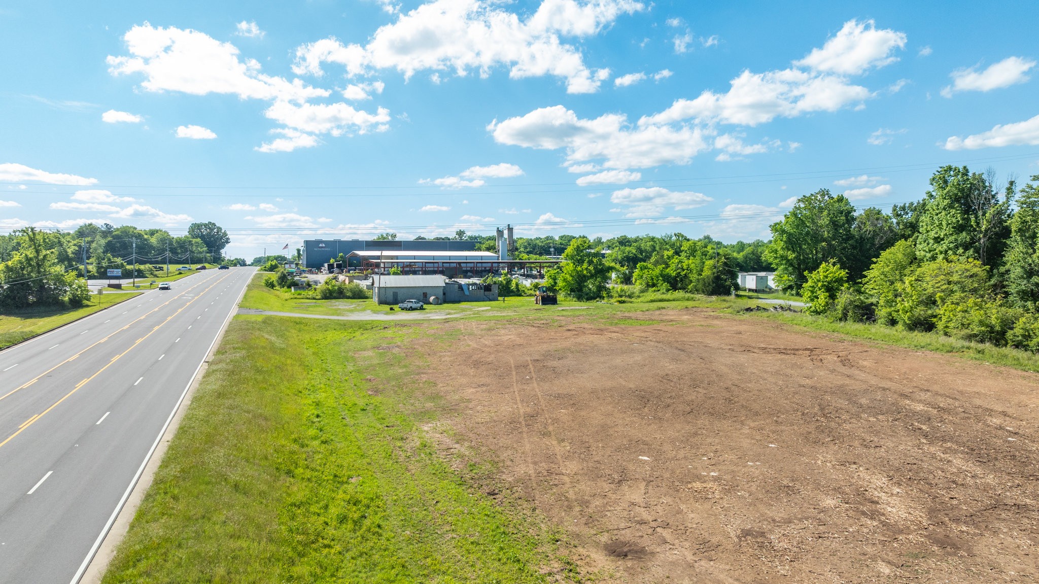1094 New Highway 7 Columbia TN 38401