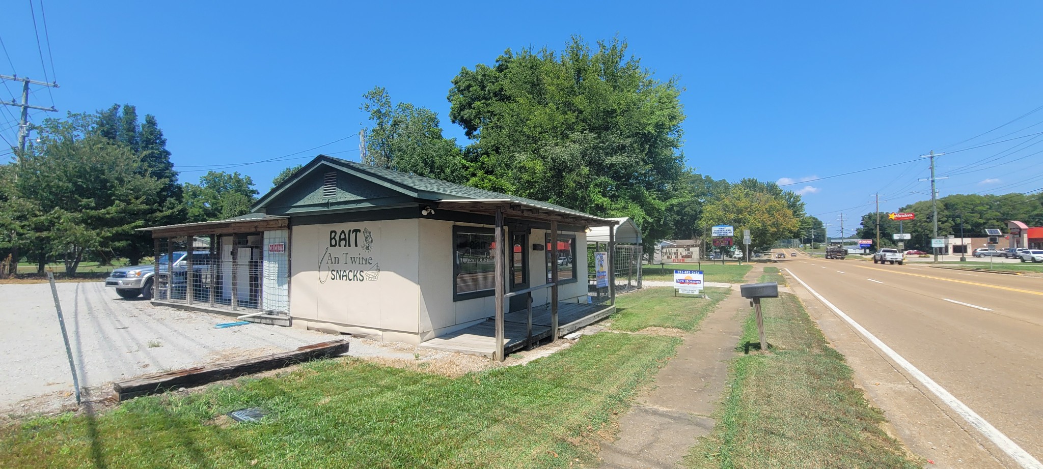 85 Tennessee Ave, N Parsons TN 38363