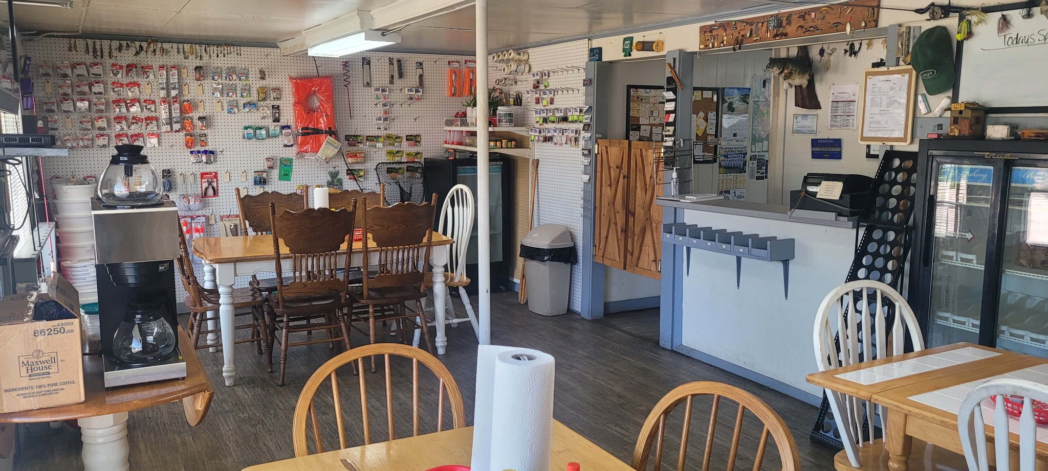 85 Tennessee Ave, N Parsons TN 38363