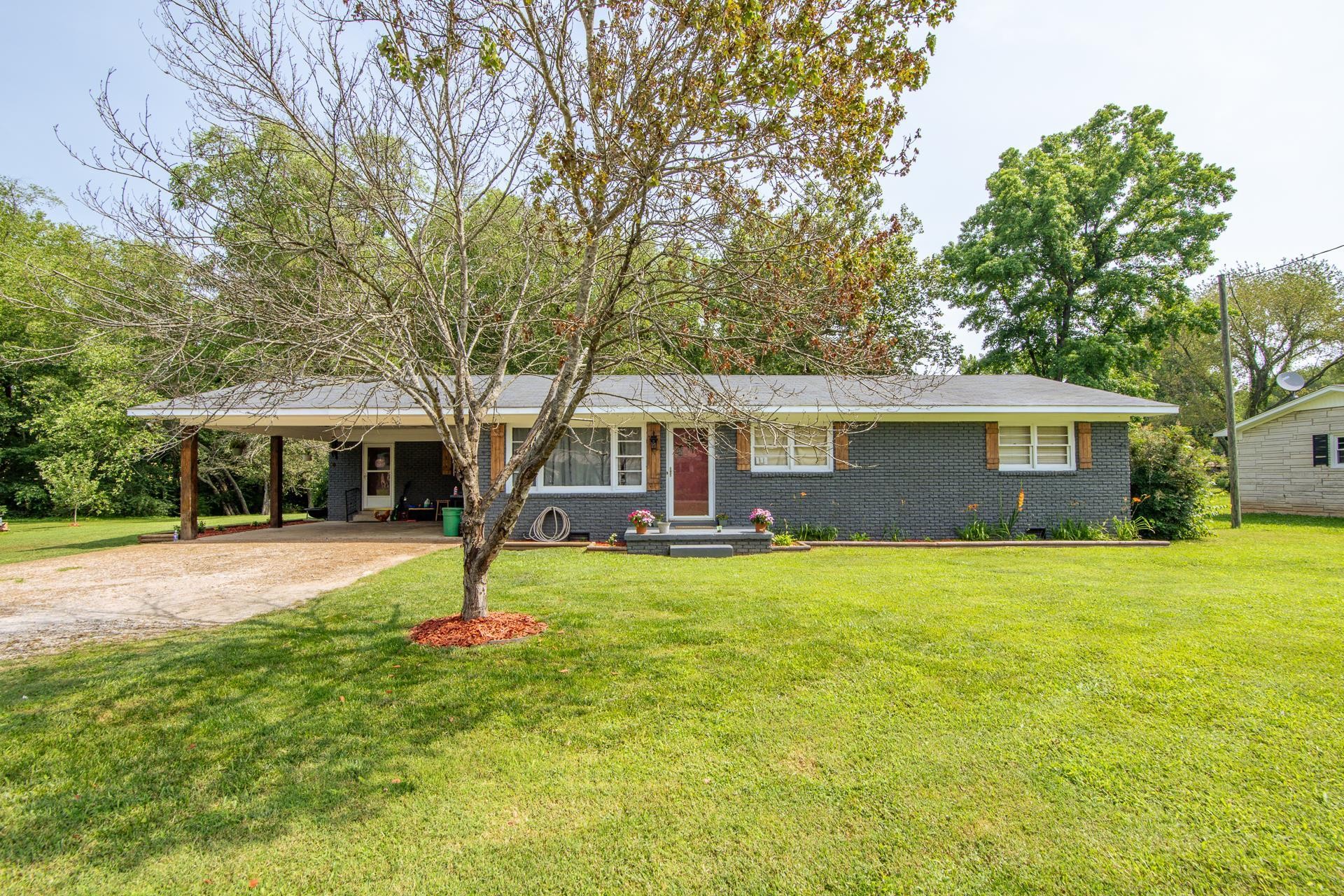 5011 Sunny Acres Drive Waynesboro TN 38485