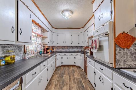 5011 Sunny Acres Drive Waynesboro TN 38485