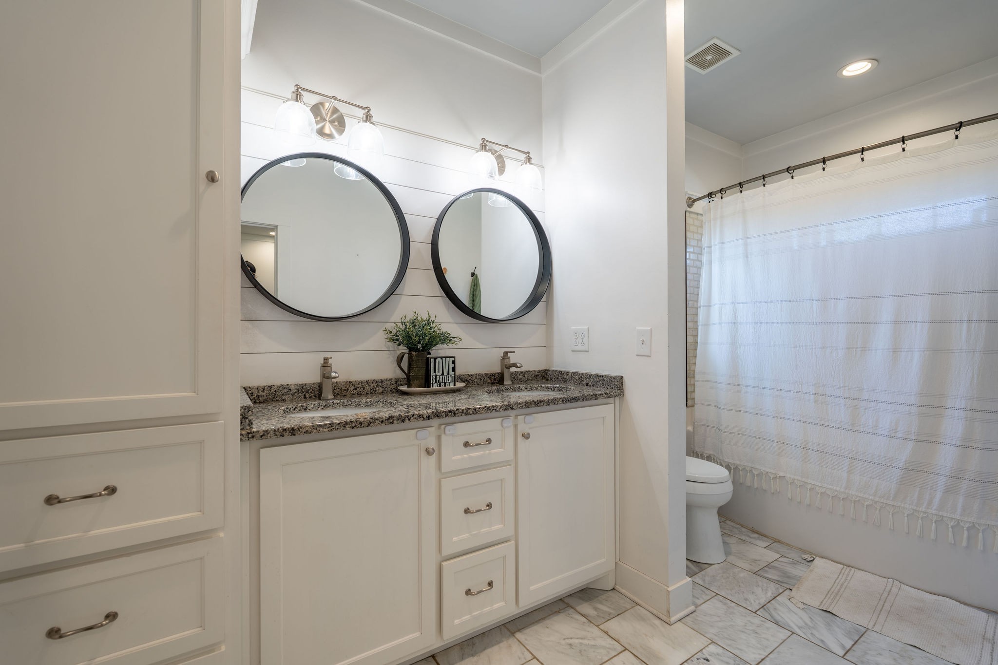 562 Double Eagle Drive Summertown TN 38483