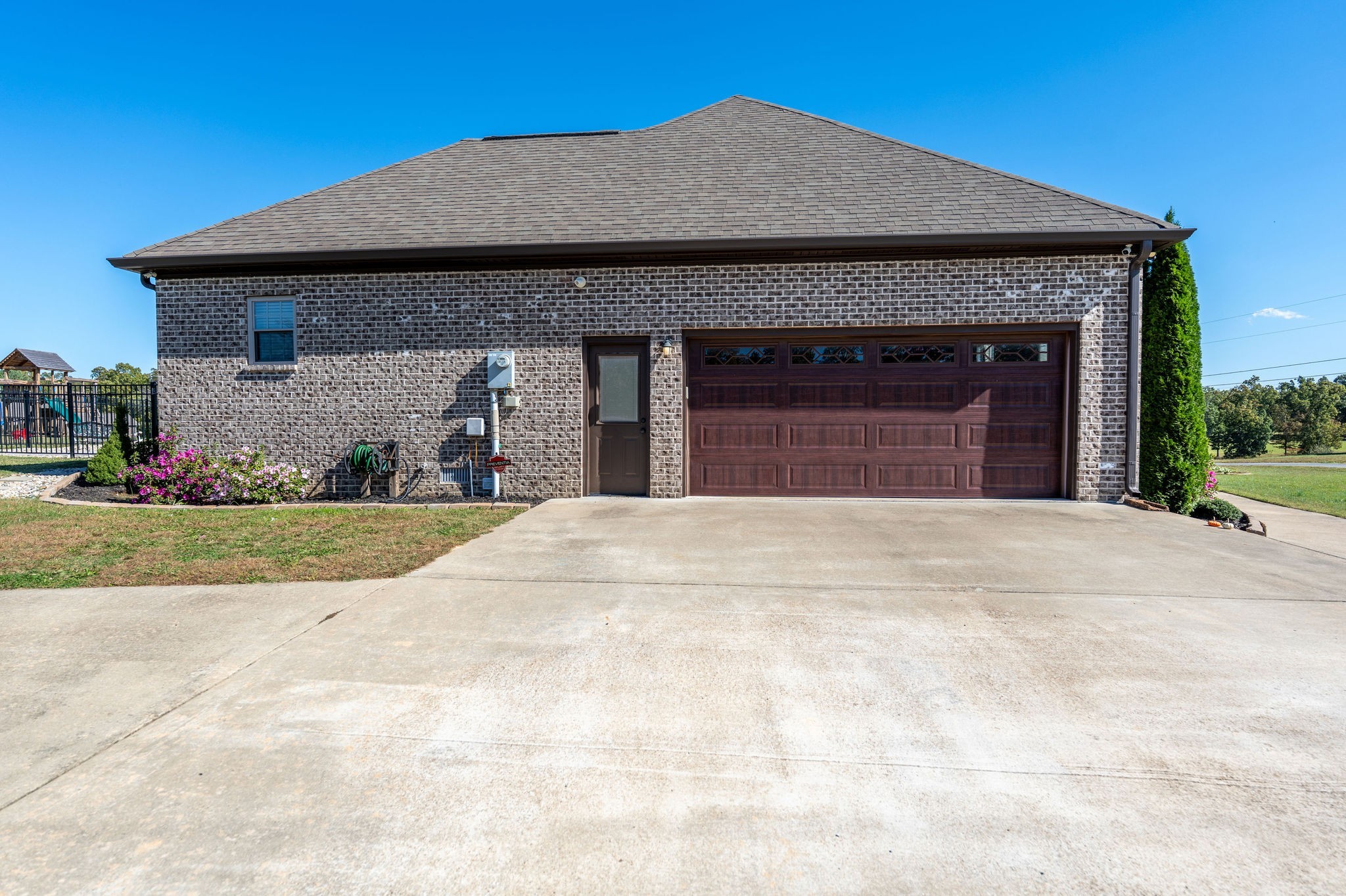 562 Double Eagle Drive Summertown TN 38483