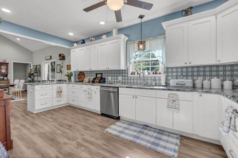 407 Summerfield Drive Cadiz KY 42211