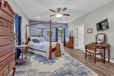 407 Summerfield Drive Cadiz KY 42211