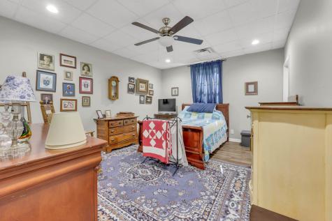 407 Summerfield Drive Cadiz KY 42211