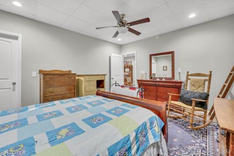 407 Summerfield Drive Cadiz KY 42211