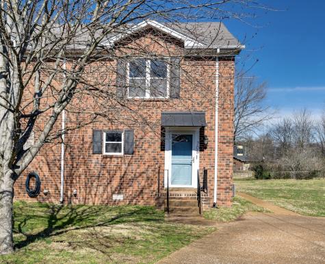 708 Clearwater Court Nashville TN 37217