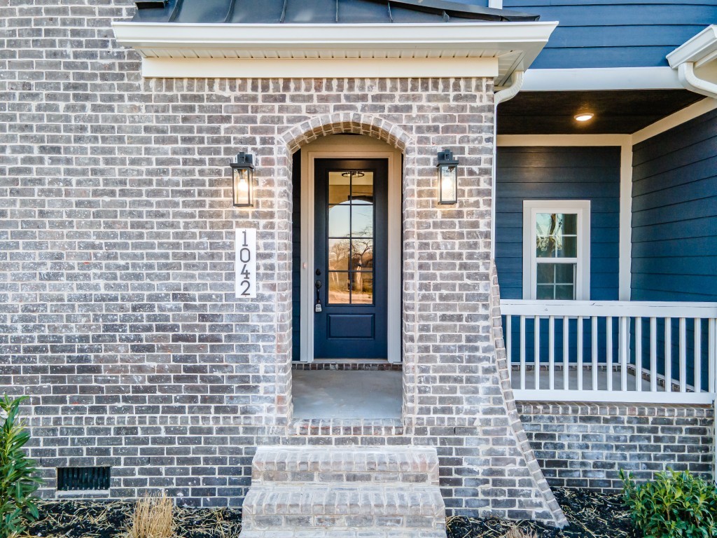 22 Peyton Place Columbia TN 38401