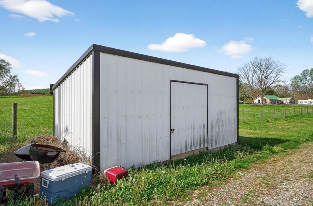 2310 Blue Springs Road Sparta TN 38583