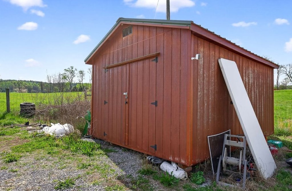 2310 Blue Springs Road Sparta TN 38583