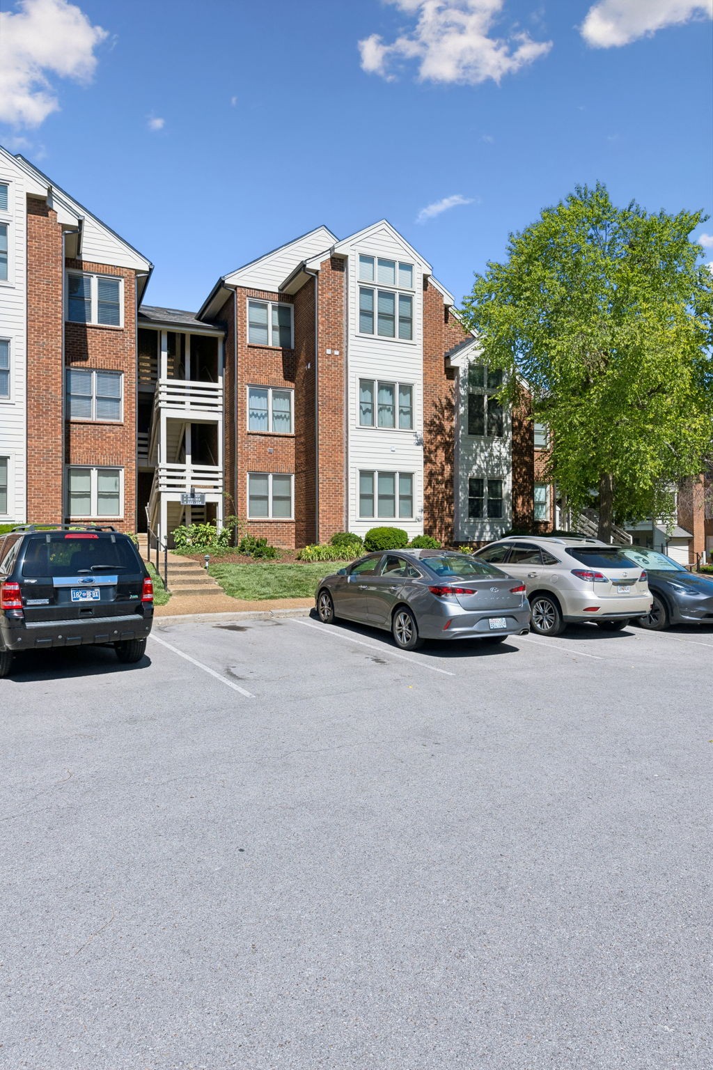 323 Boxmere Place Nashville TN 37215