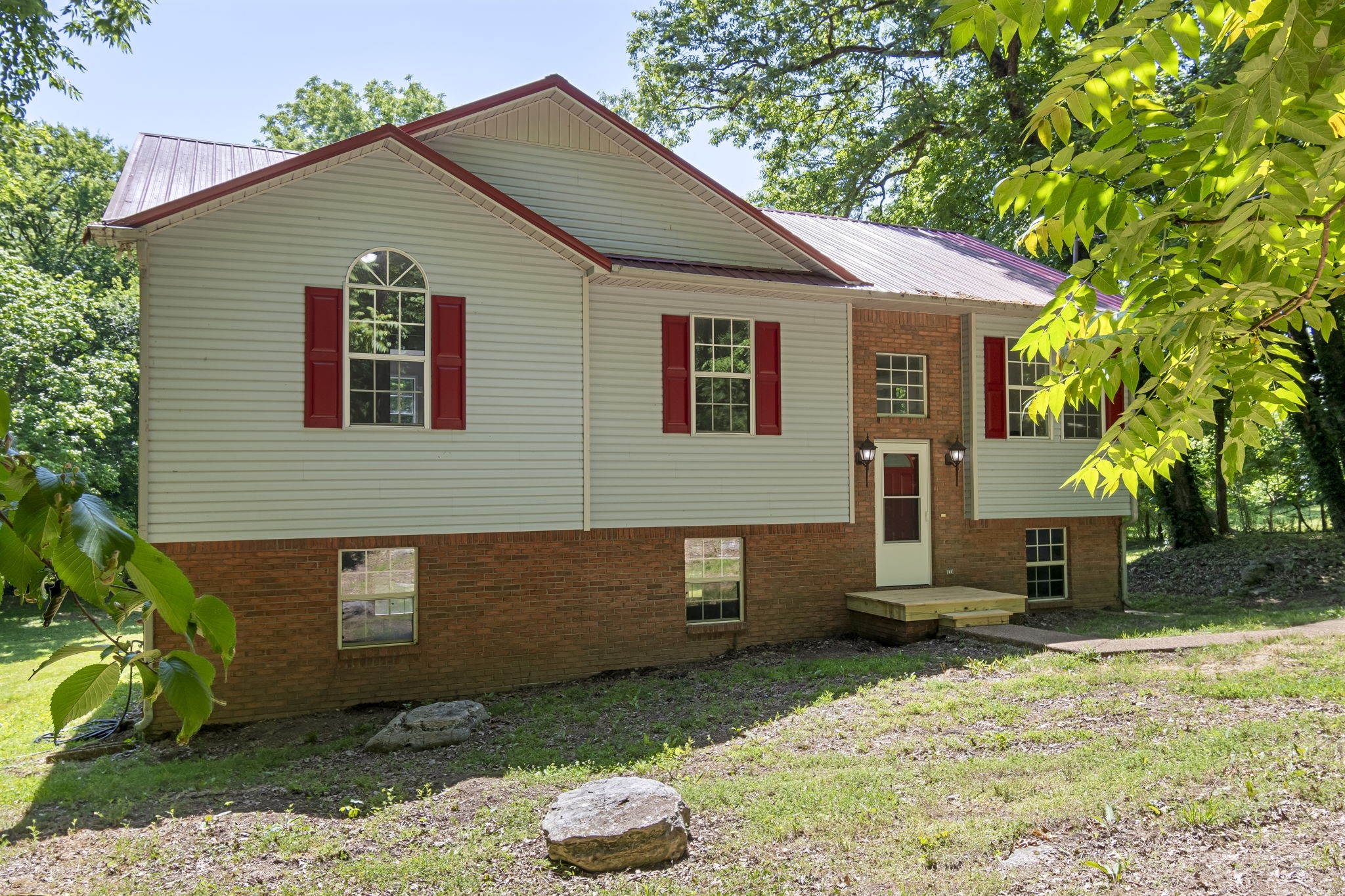 1985 Frank Moore Road Culleoka TN 38451