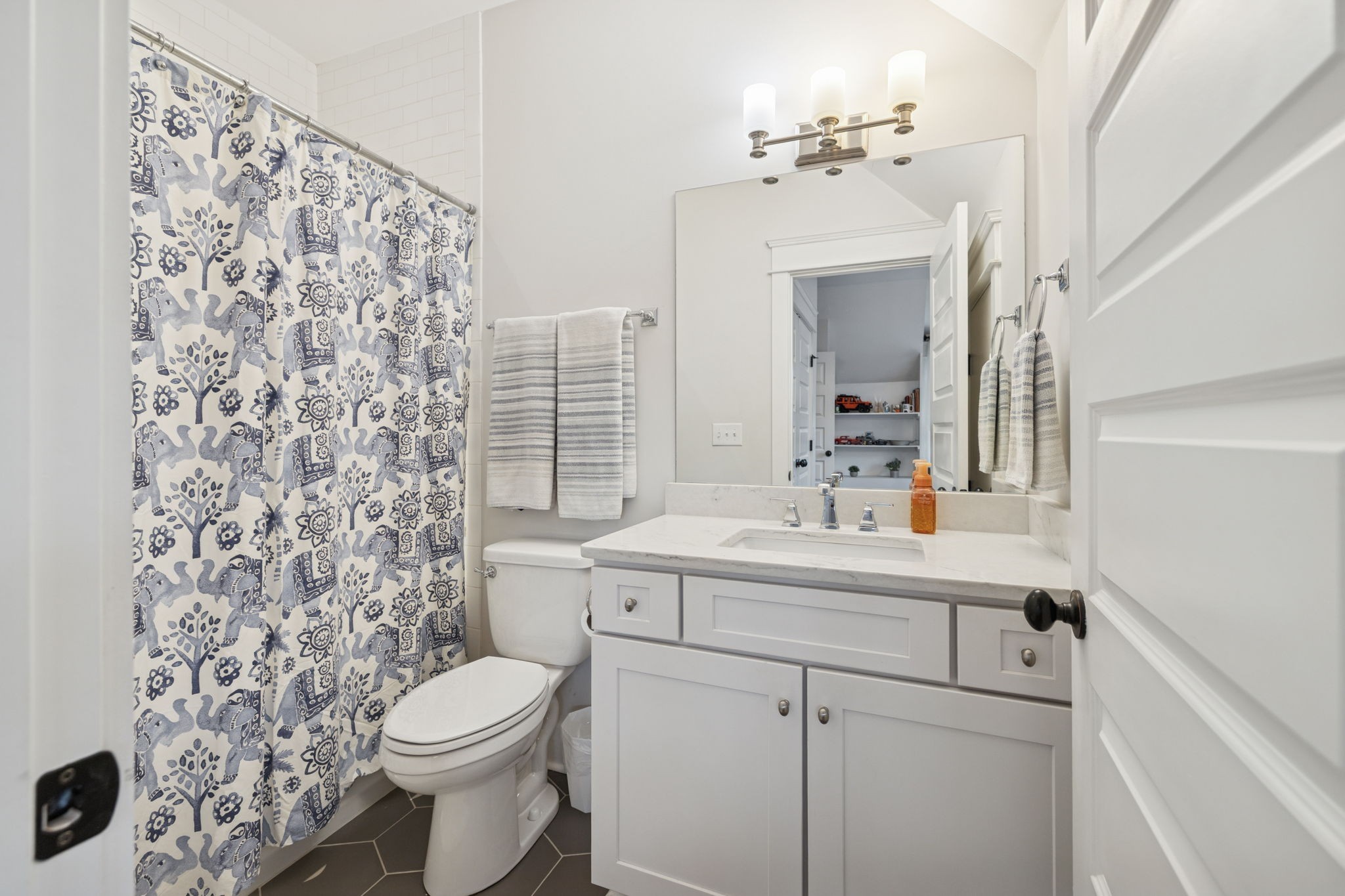 3304C Hobbs Road Nashville TN 37215