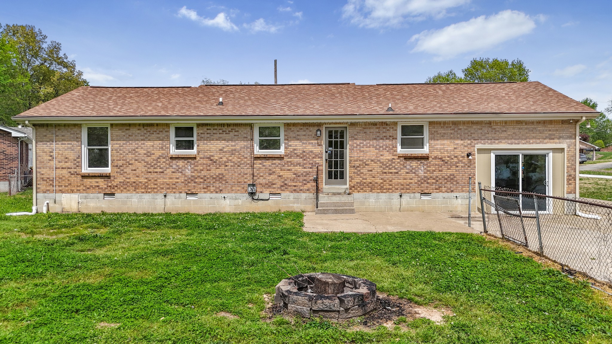 106 Winston Court Clarksville TN 37042