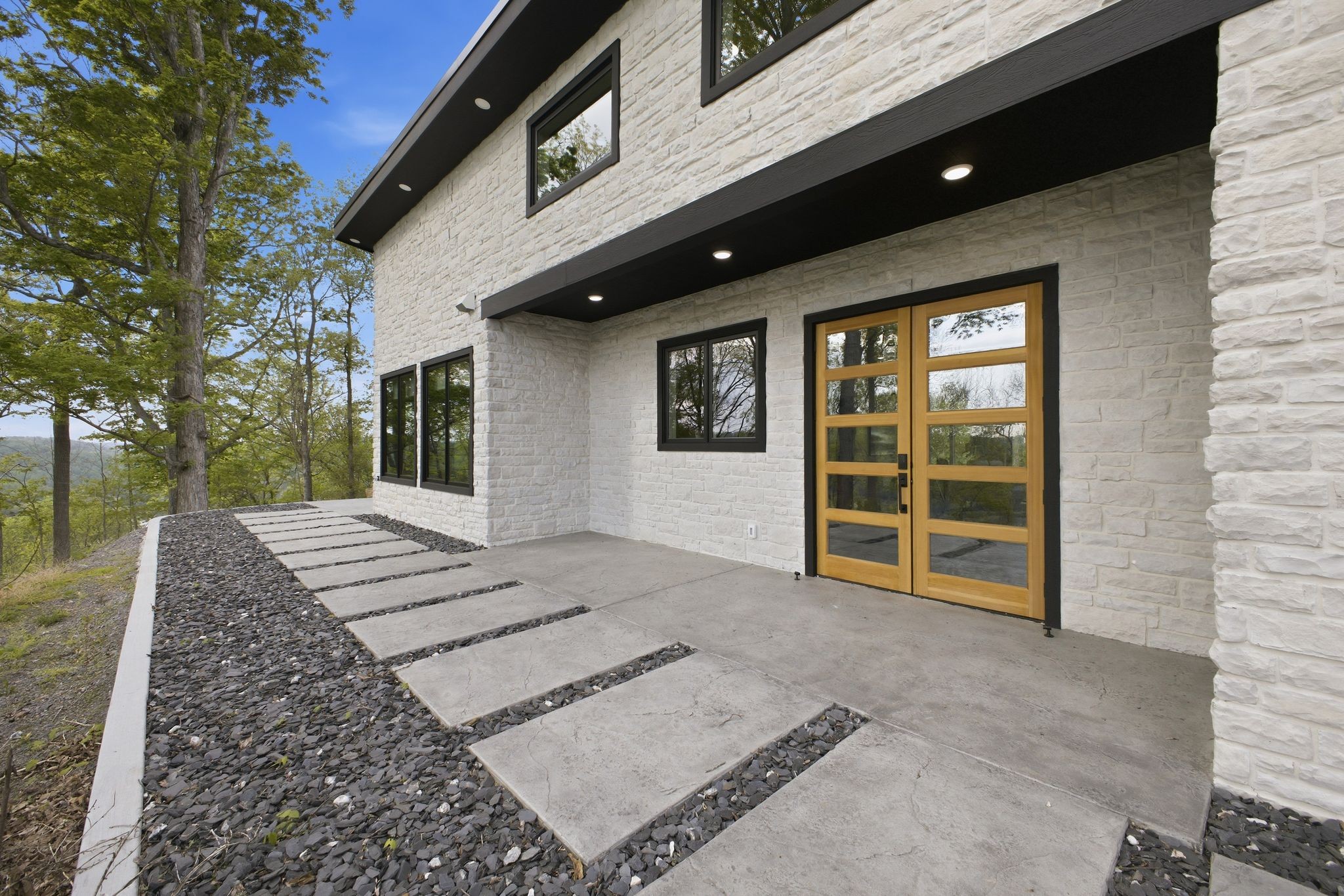 668 Seaton Drive Smithville TN 37166