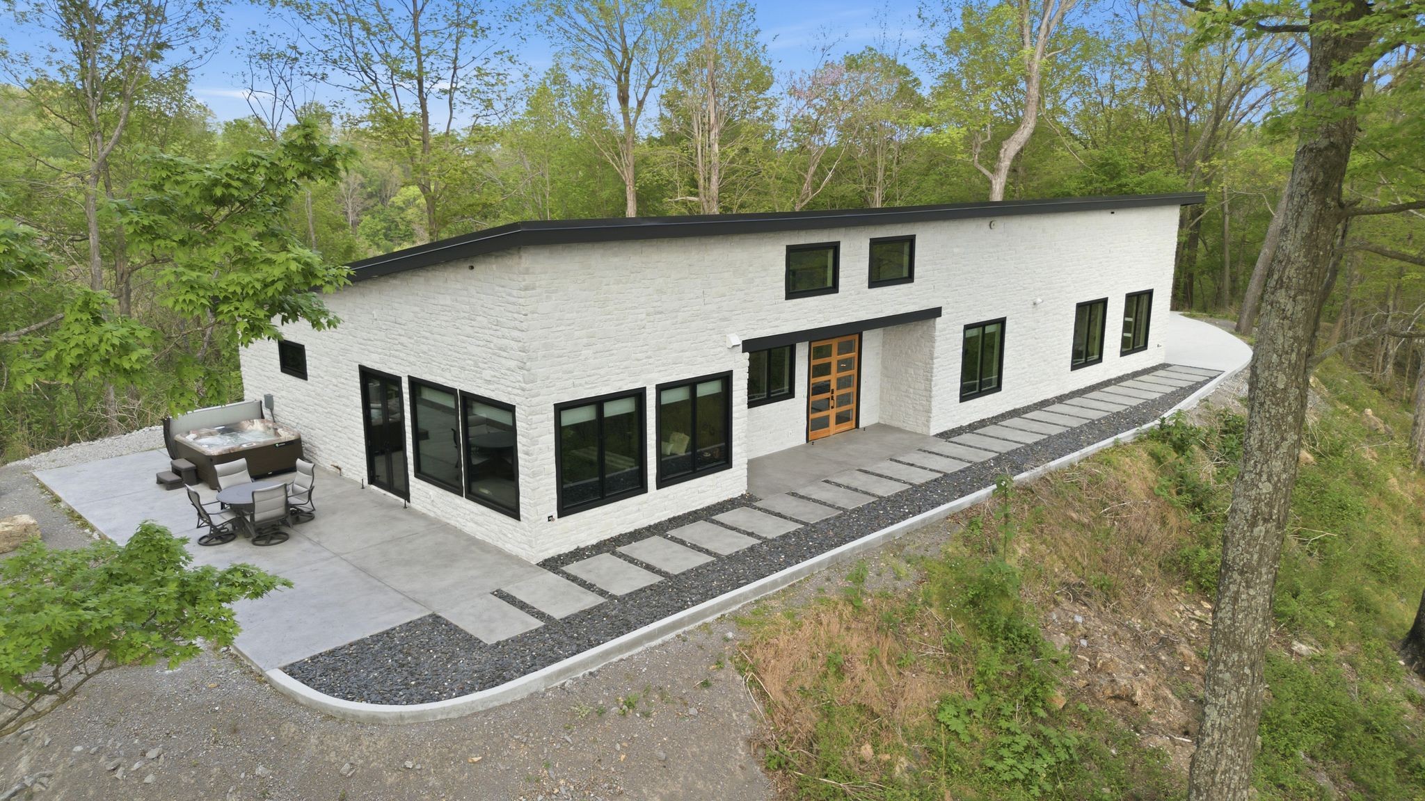 668 Seaton Drive Smithville TN 37166