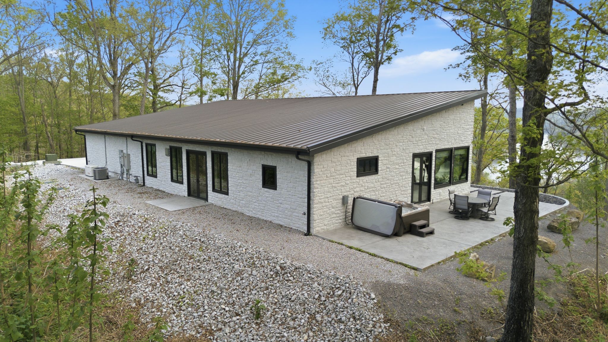 668 Seaton Drive Smithville TN 37166