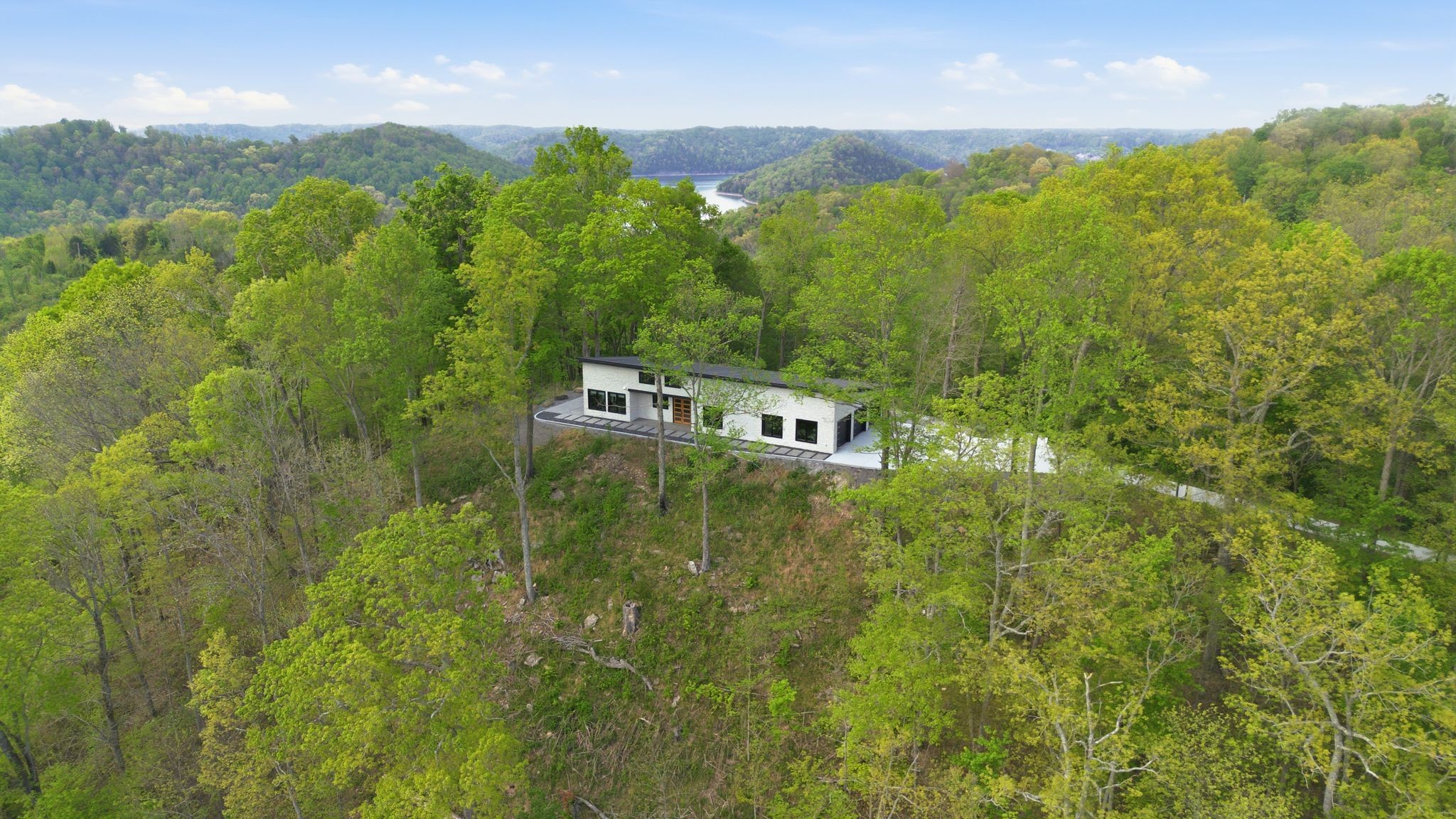 668 Seaton Drive Smithville TN 37166