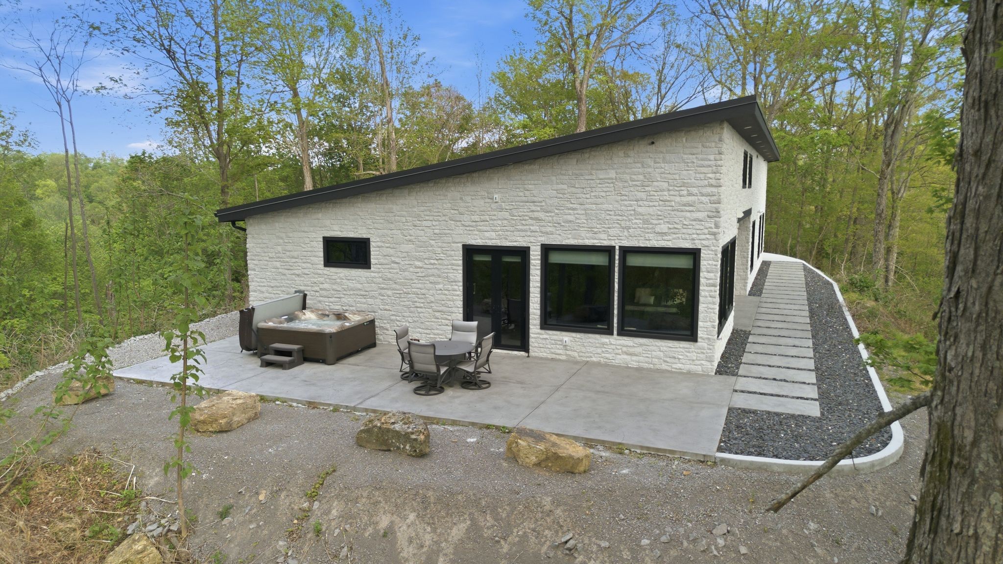 668 Seaton Drive Smithville TN 37166