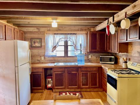 84 Granny Pratt Lane Belvidere TN 37306