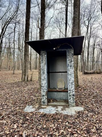 84 Granny Pratt Lane Belvidere TN 37306