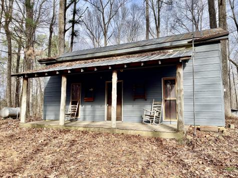 84 Granny Pratt Lane Belvidere TN 37306