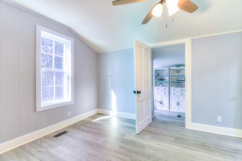 65 Duckpond Road Palmer TN 37365