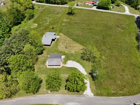 65 Duckpond Road Palmer TN 37365