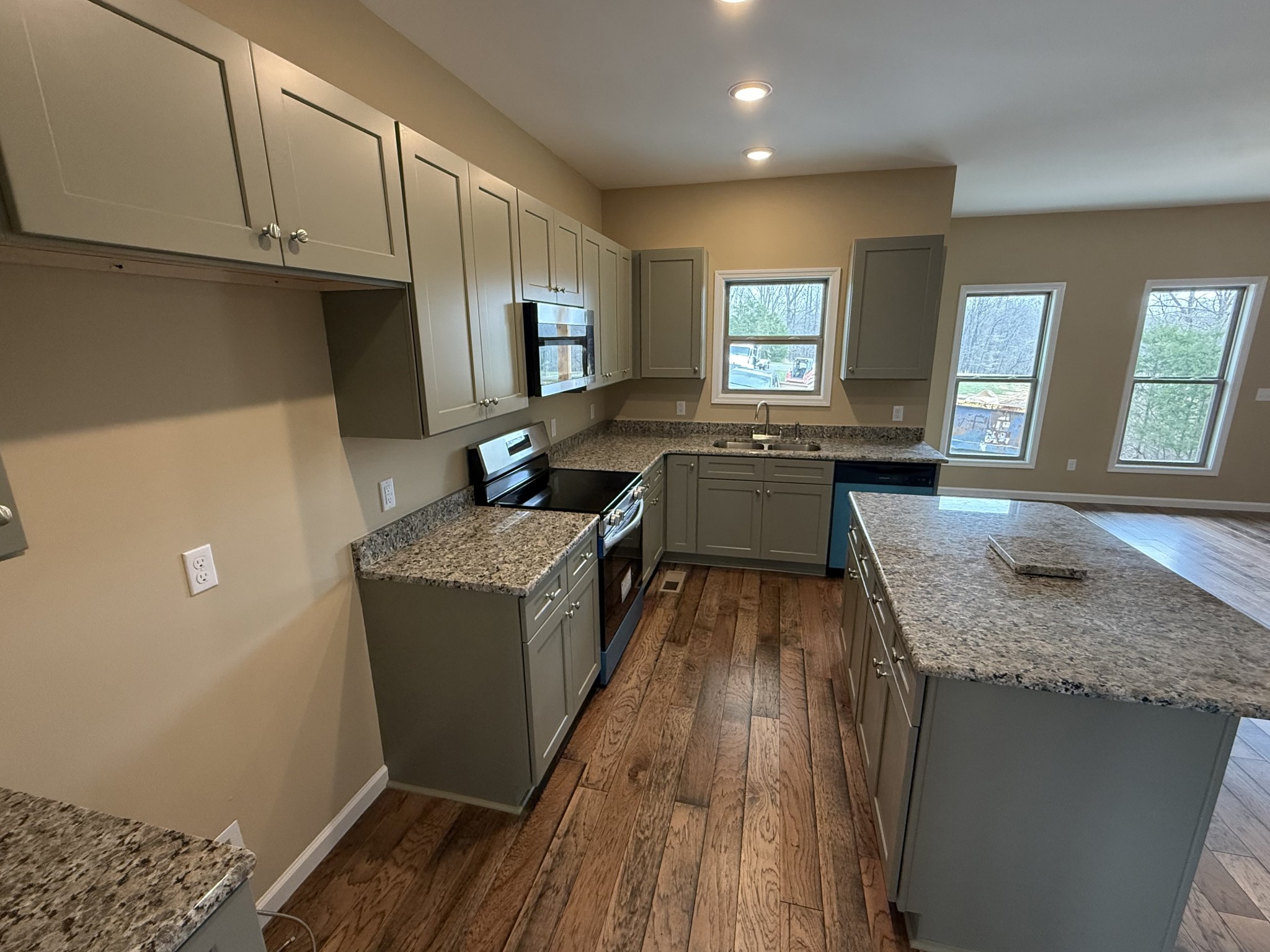 176 Redbird Lane Lafayette TN 37083
