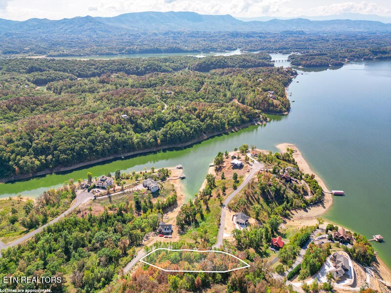 75 Stone Bridge Drive Dandridge TN 37725