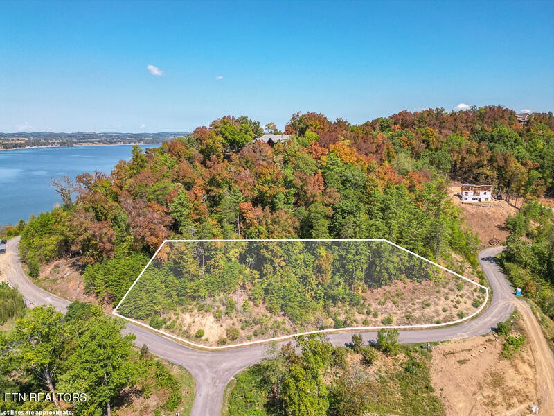 75 Stone Bridge Drive Dandridge TN 37725