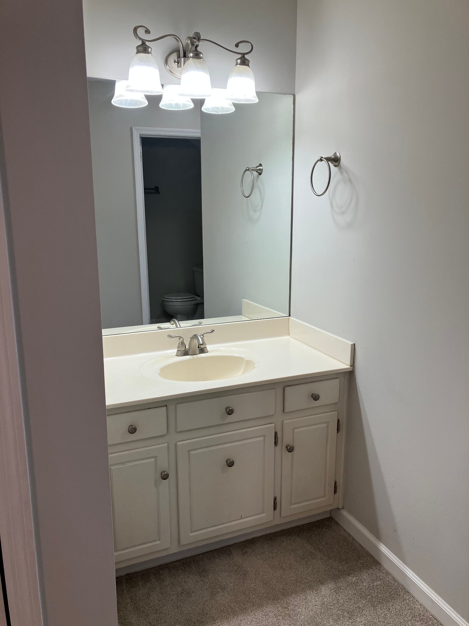 301 Yorkshire Circle Nashville TN 37211