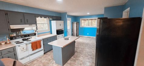 936 Ridge Road Quebeck TN 38579