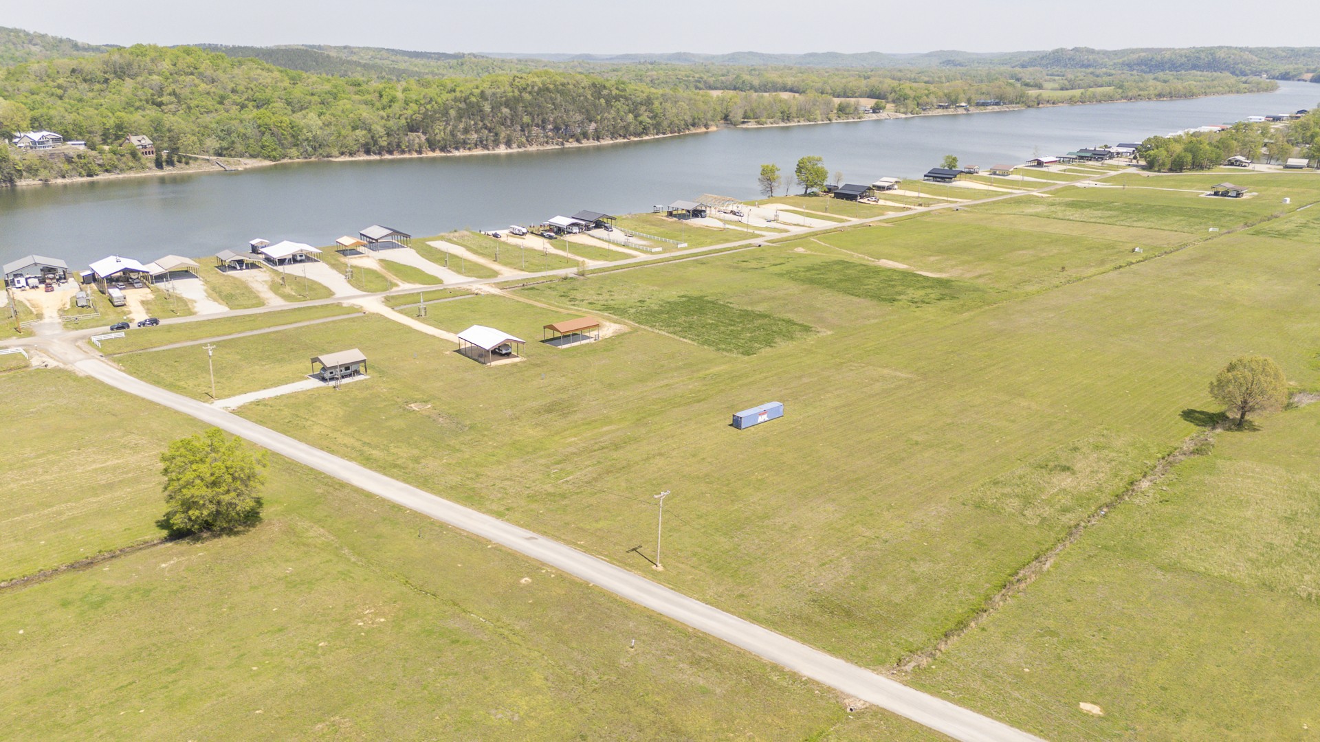 451 River Front Drive Clifton TN 38425