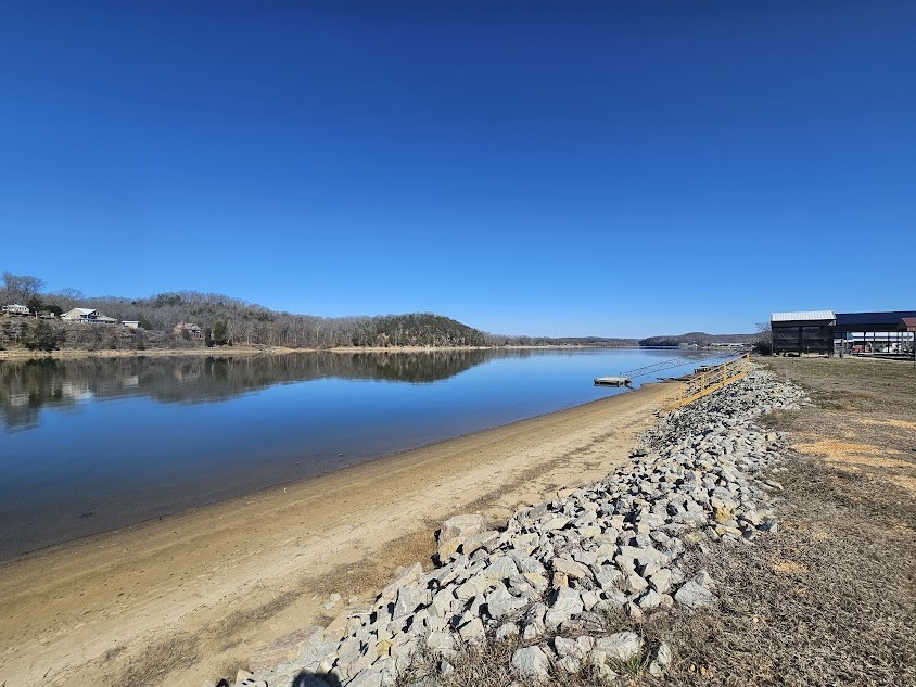 451 River Front Drive Clifton TN 38425
