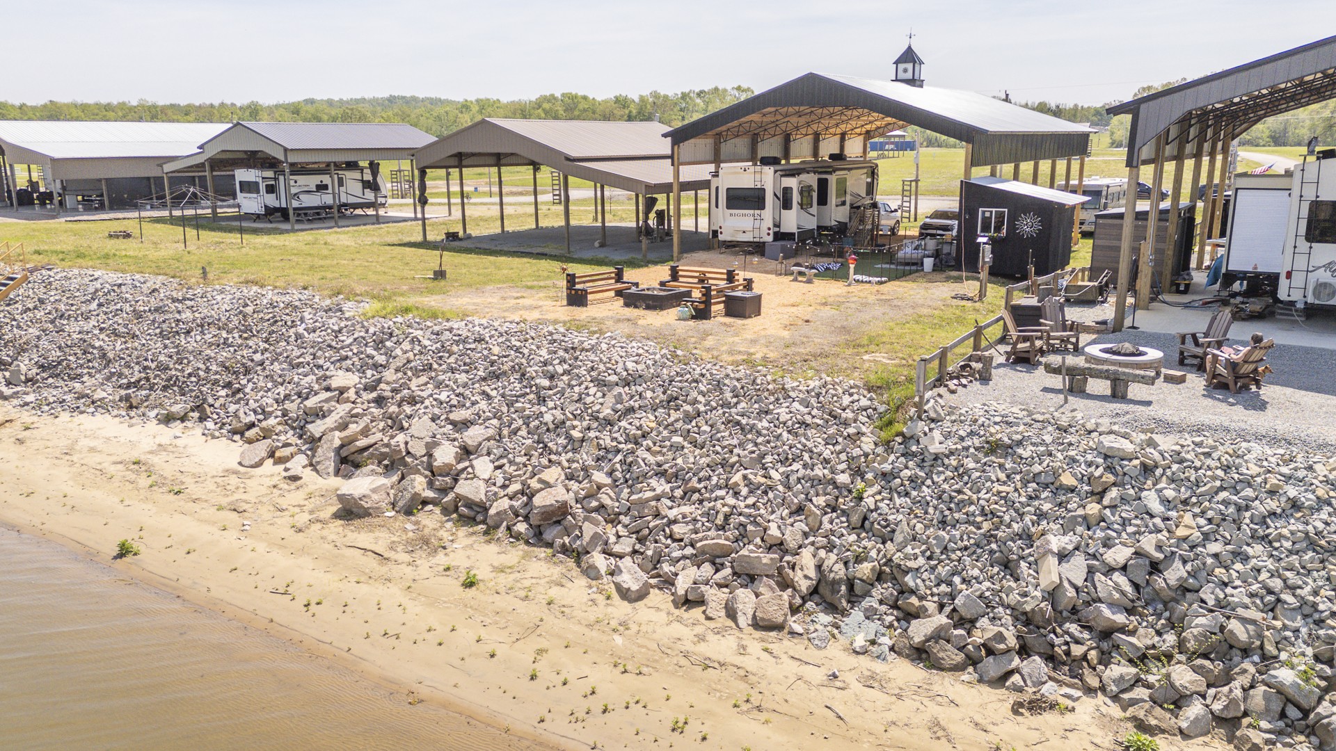 451 River Front Drive Clifton TN 38425