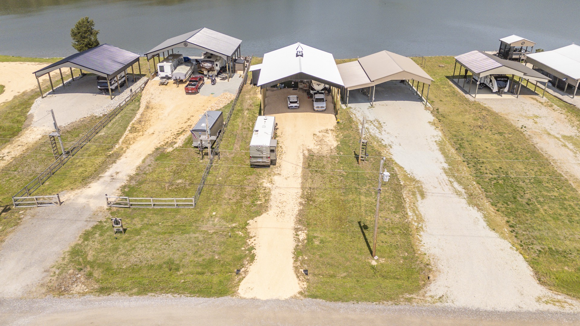 451 River Front Drive Clifton TN 38425