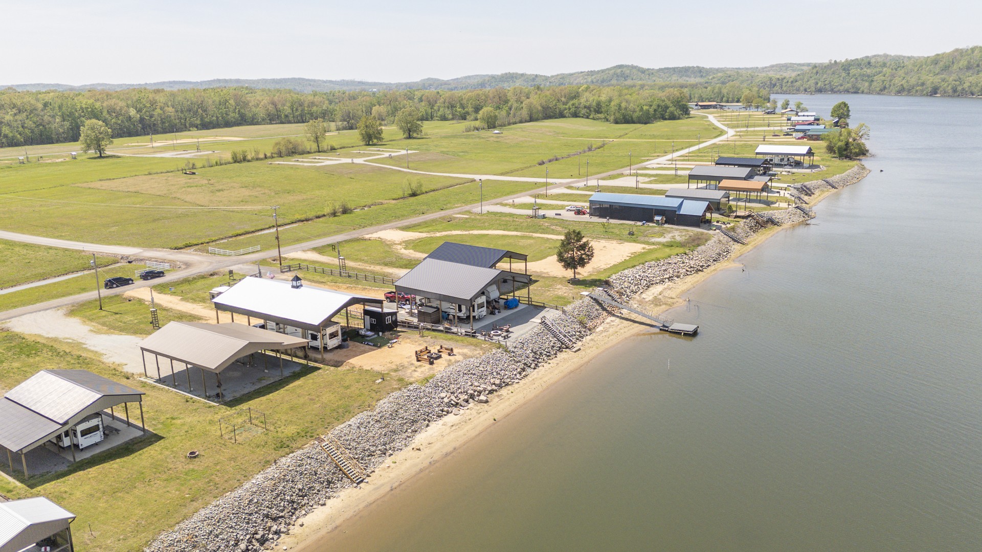451 River Front Drive Clifton TN 38425