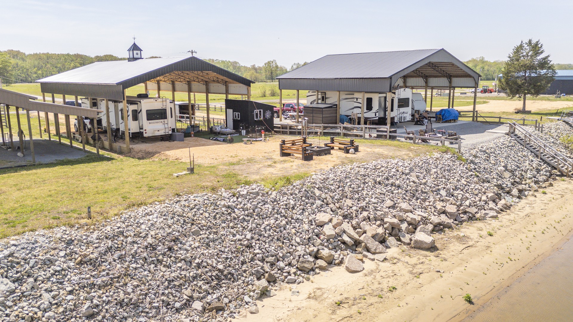 451 River Front Drive Clifton TN 38425