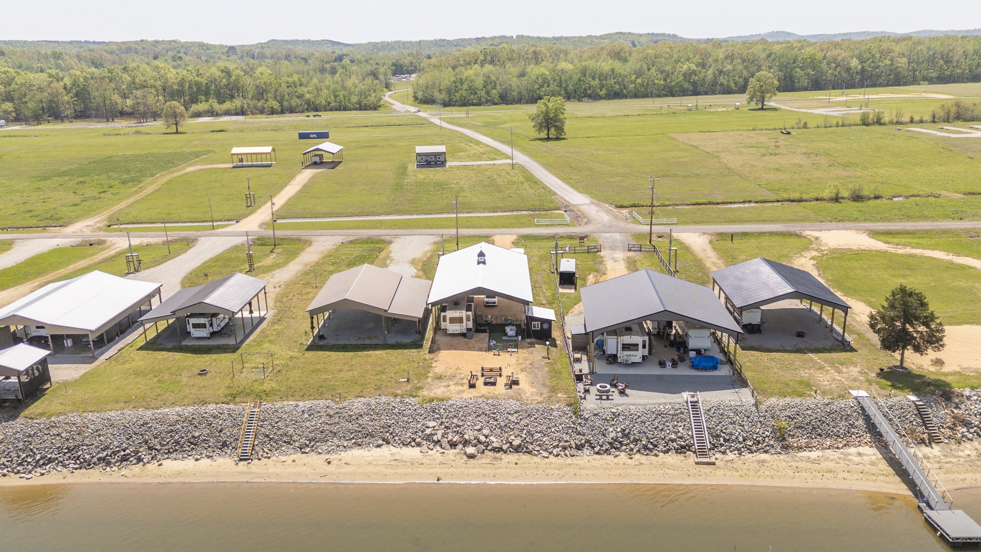 451 River Front Drive Clifton TN 38425