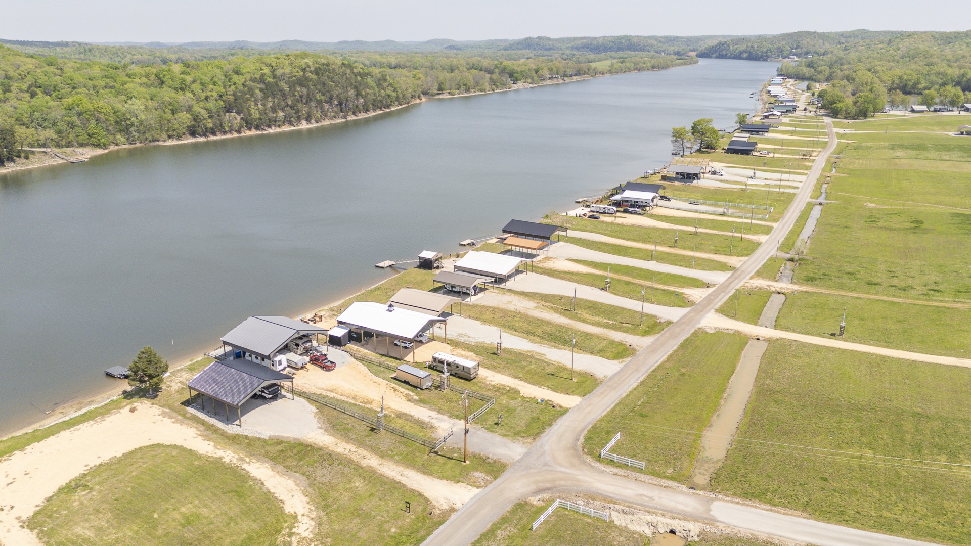 451 River Front Drive Clifton TN 38425