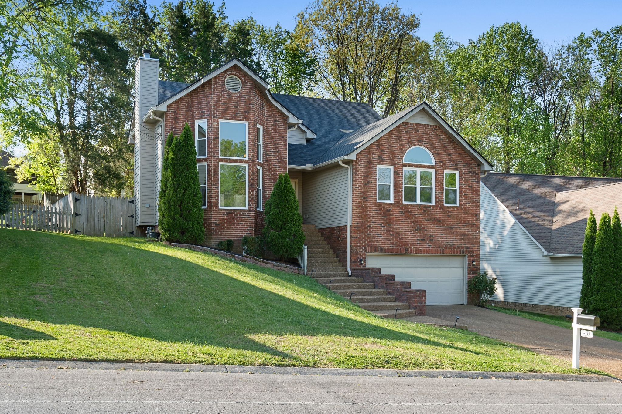 6121 Bradford Hills Drive Nashville TN 37211