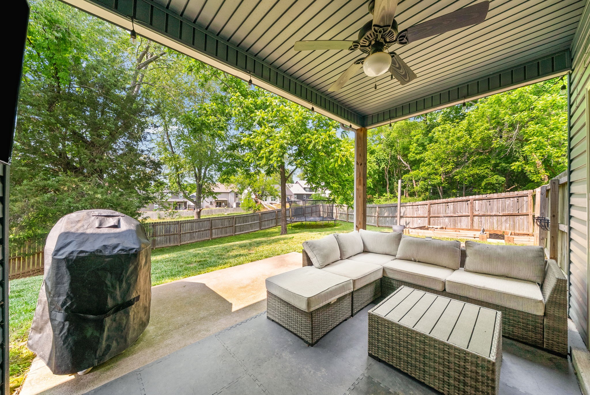 517 Kinslow Lane Clarksville TN 37040